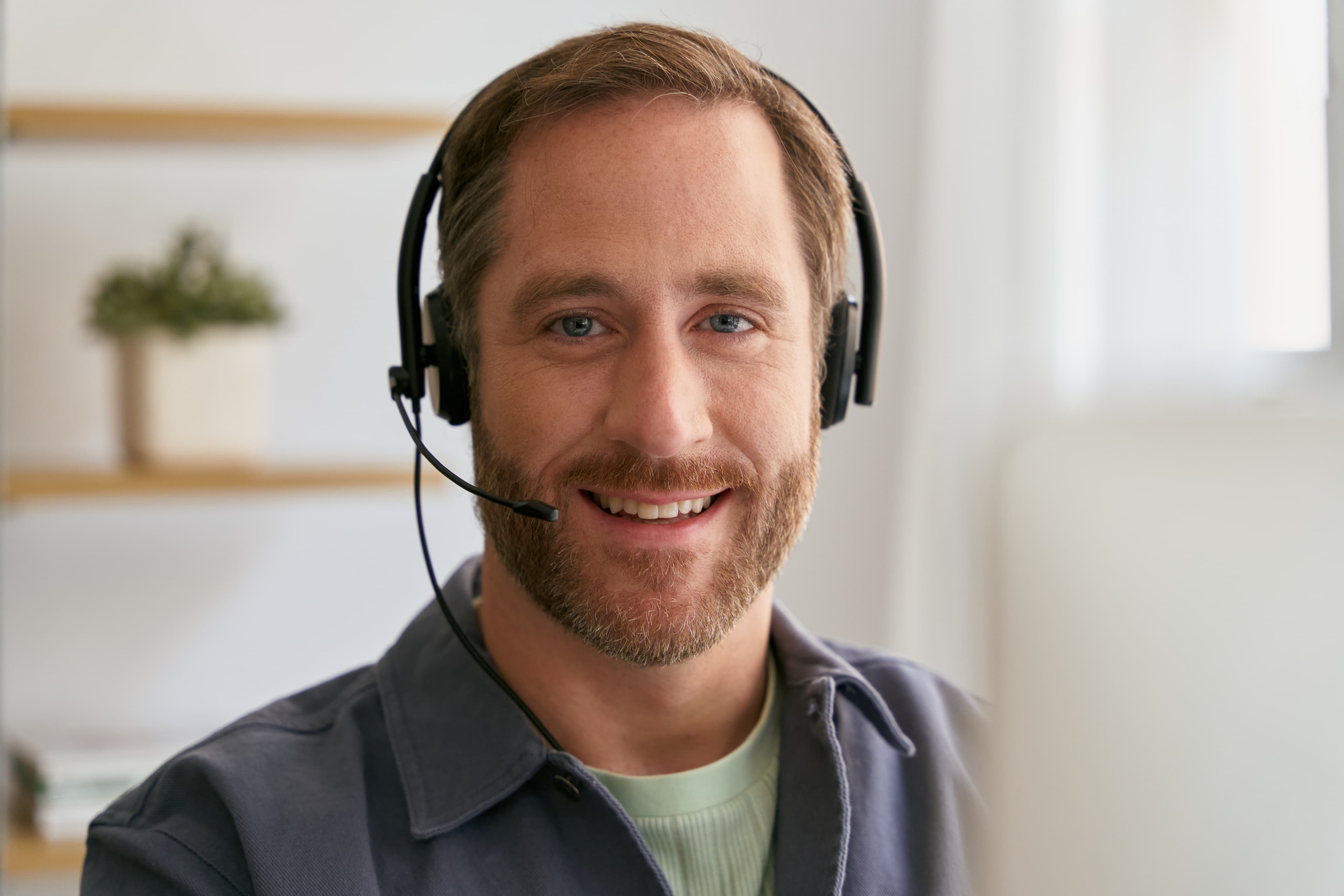 male-receptionist-at-work